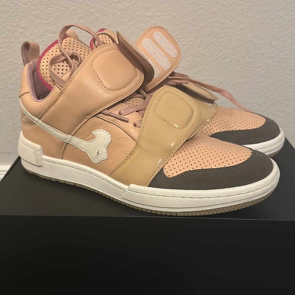 Sia collective Vulture Sk8 “Net” Size 11